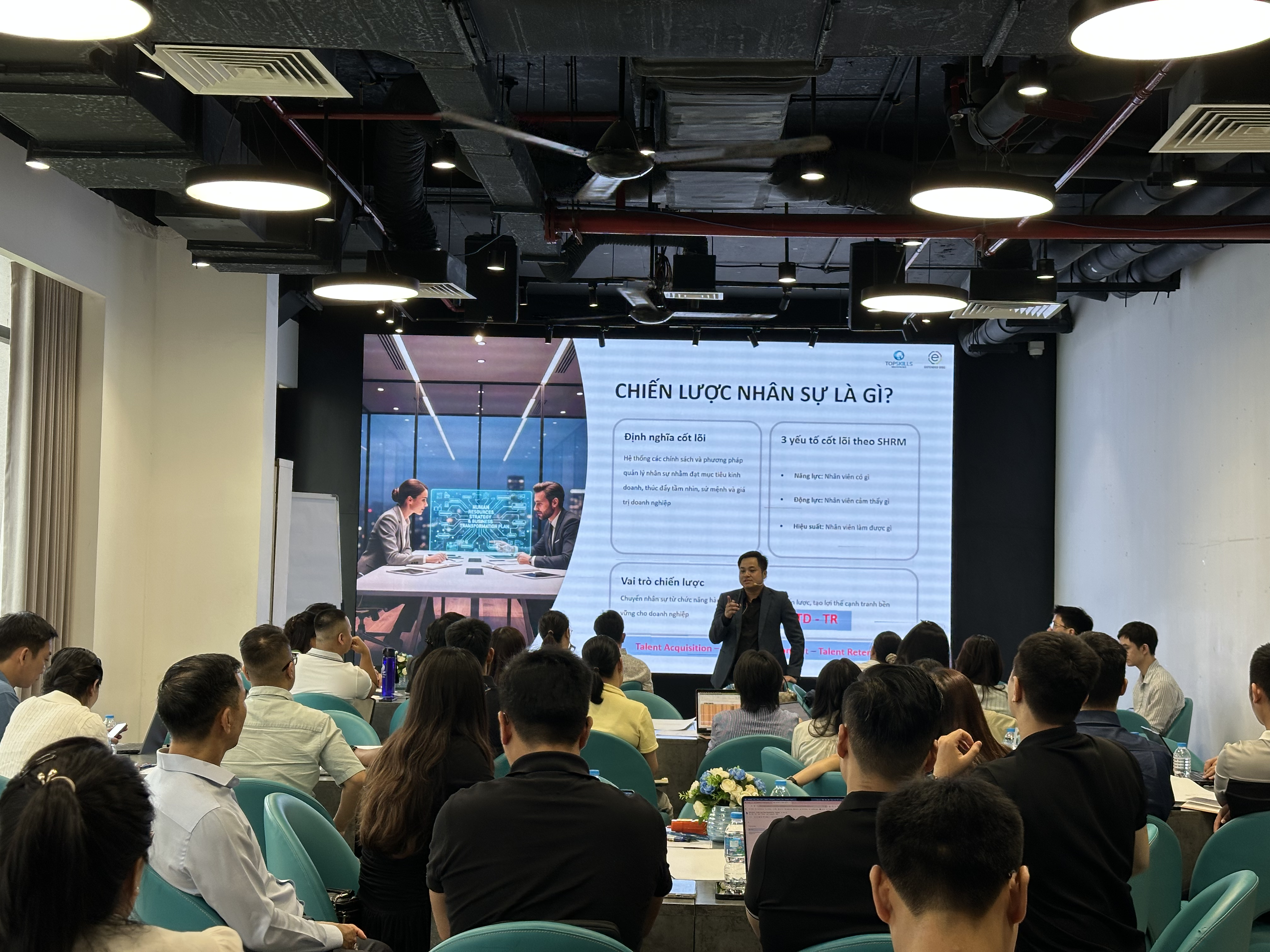 Sharing insights on people strategy